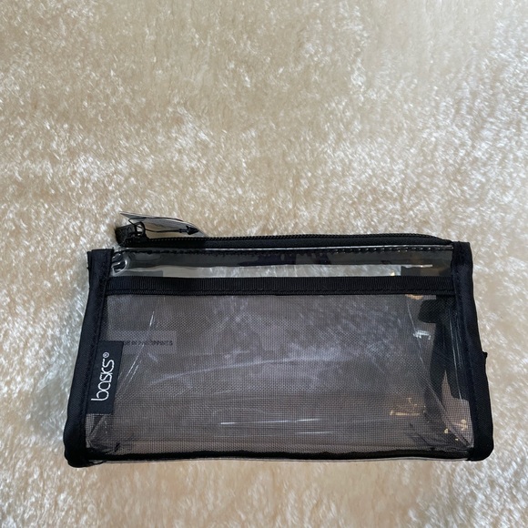 Basics makeup bag - Picture 4 of 5